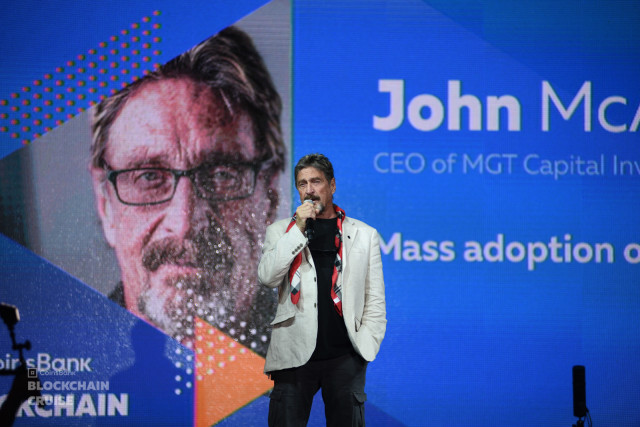 Four Days Trapped at Sea With Crypto’s Nouveau&nbsp;Riche